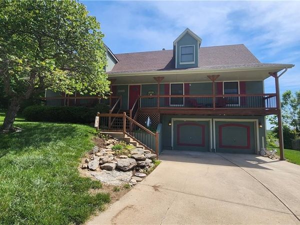 3305 S Sioux Court, Independence, MO 64057