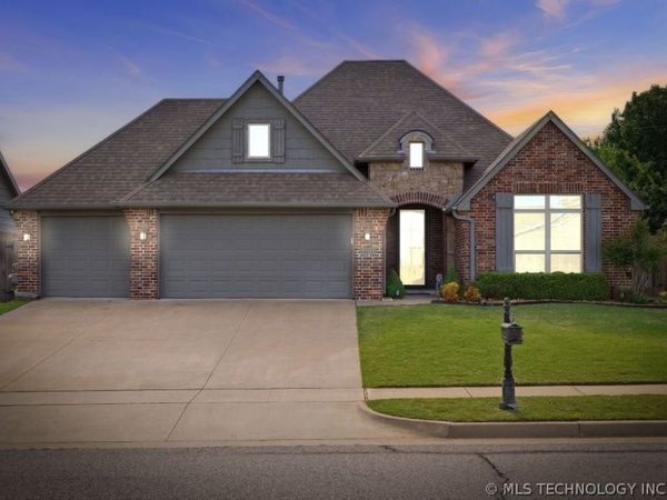 4106 S 12th Place , Broken Arrow, OK 74011