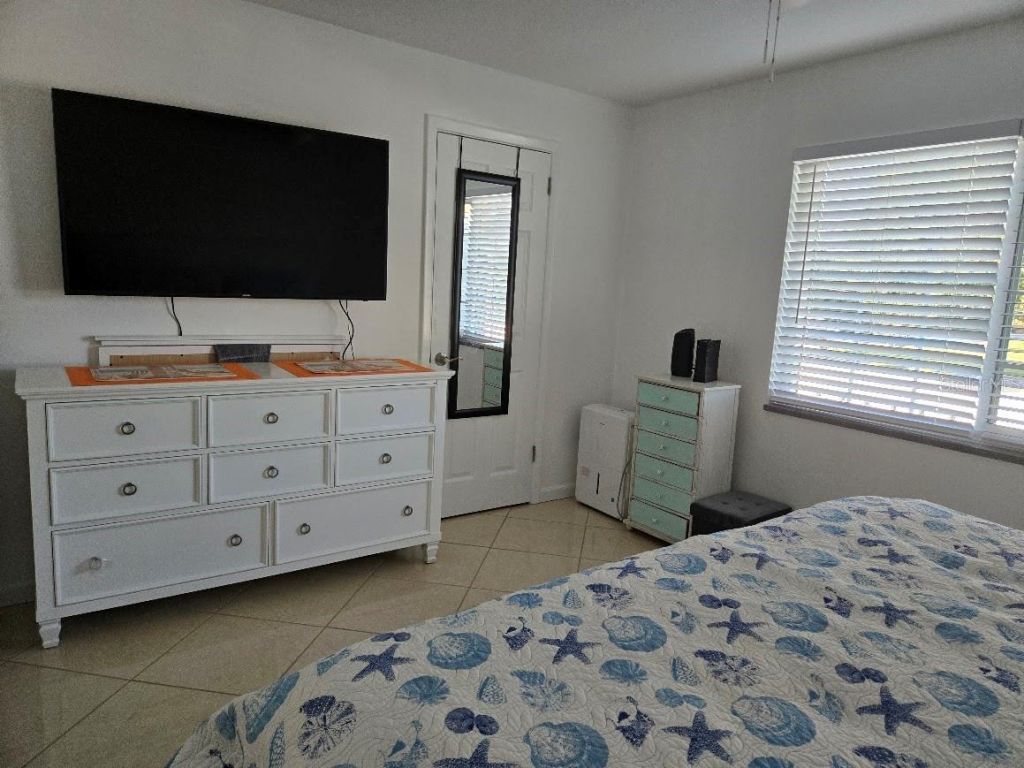650 Pinellas Point Drive S, Unit 204, Saint Petersburg, FL 33705 Photo