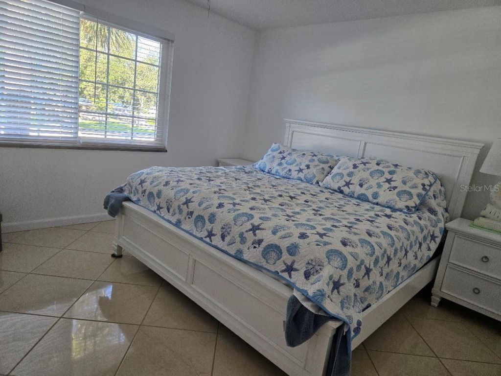 650 Pinellas Point Drive S, Unit 204, Saint Petersburg, FL 33705 Photo