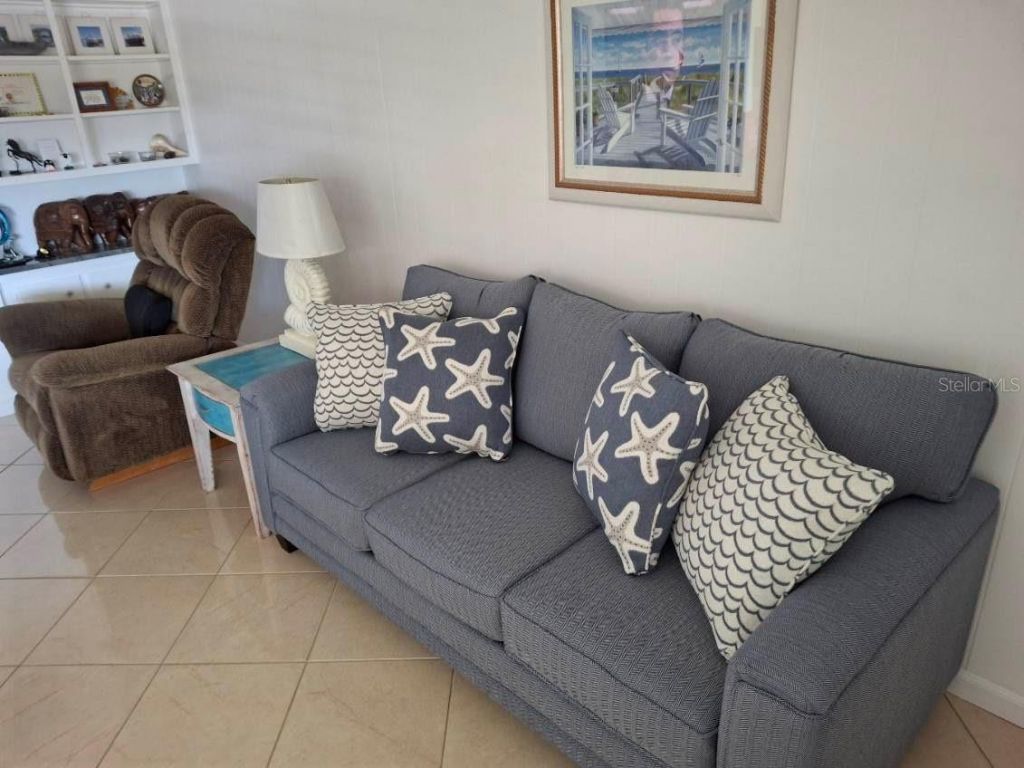 650 Pinellas Point Drive S, Unit 204, Saint Petersburg, FL 33705 Photo