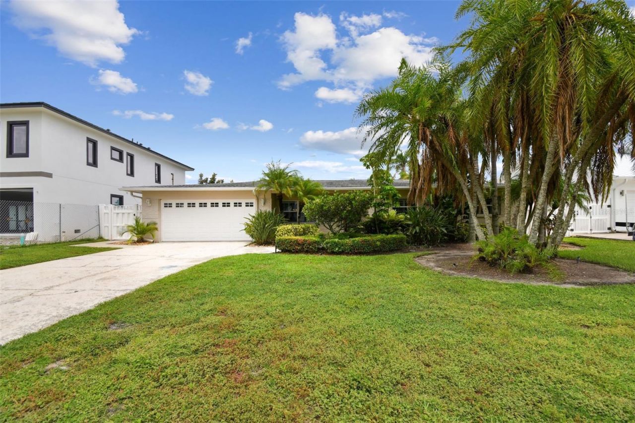 3921 E Eden Roc Circle, Tampa, FL 33634 Photo