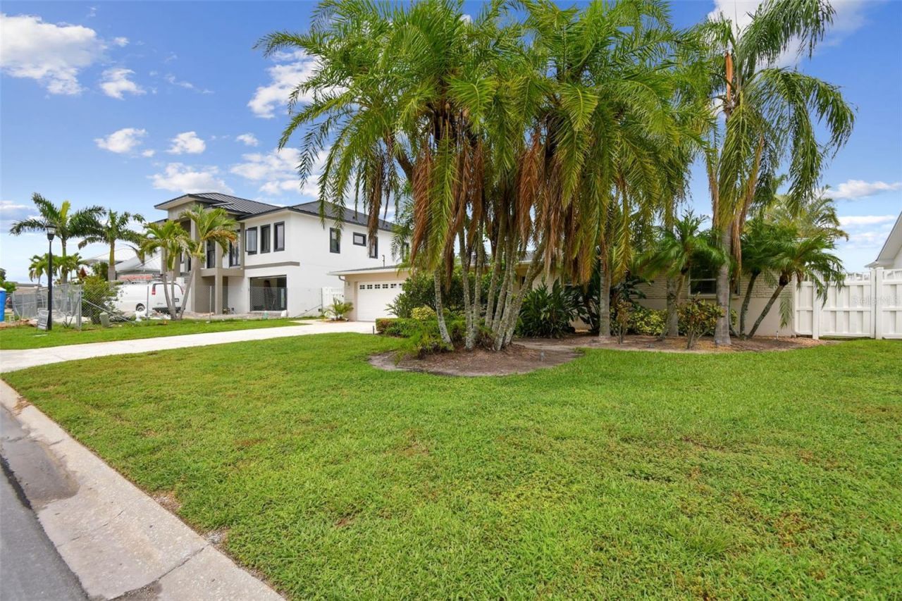 3921 E Eden Roc Circle, Tampa, FL 33634 Photo