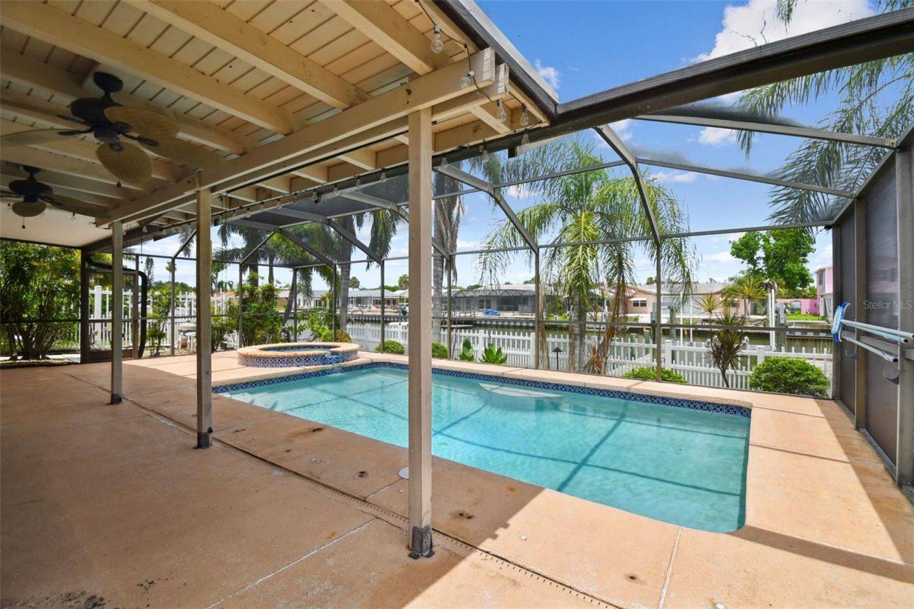 3921 E Eden Roc Circle, Tampa, FL 33634 Photo