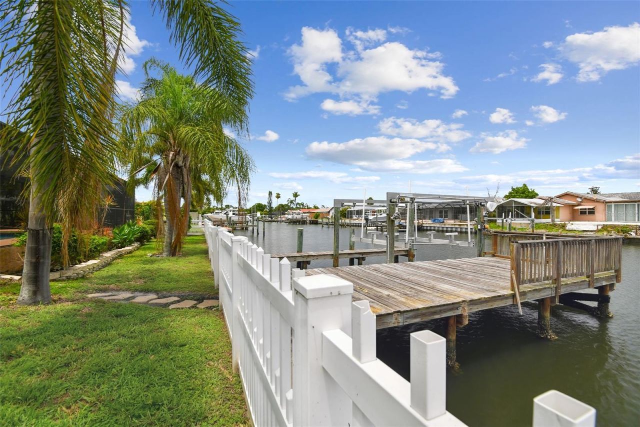 3921 E Eden Roc Circle, Tampa, FL 33634 Photo