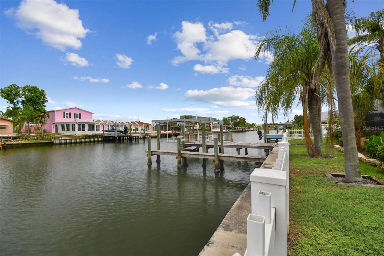 3921 E Eden Roc Circle, Tampa, FL 33634 Photo