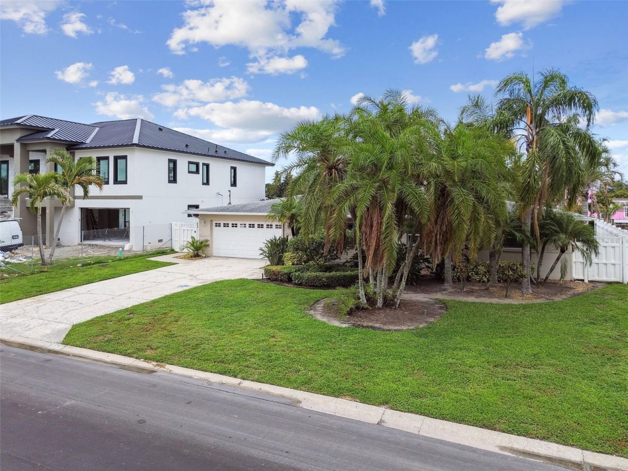 3921 E Eden Roc Circle, Tampa, FL 33634 Photo