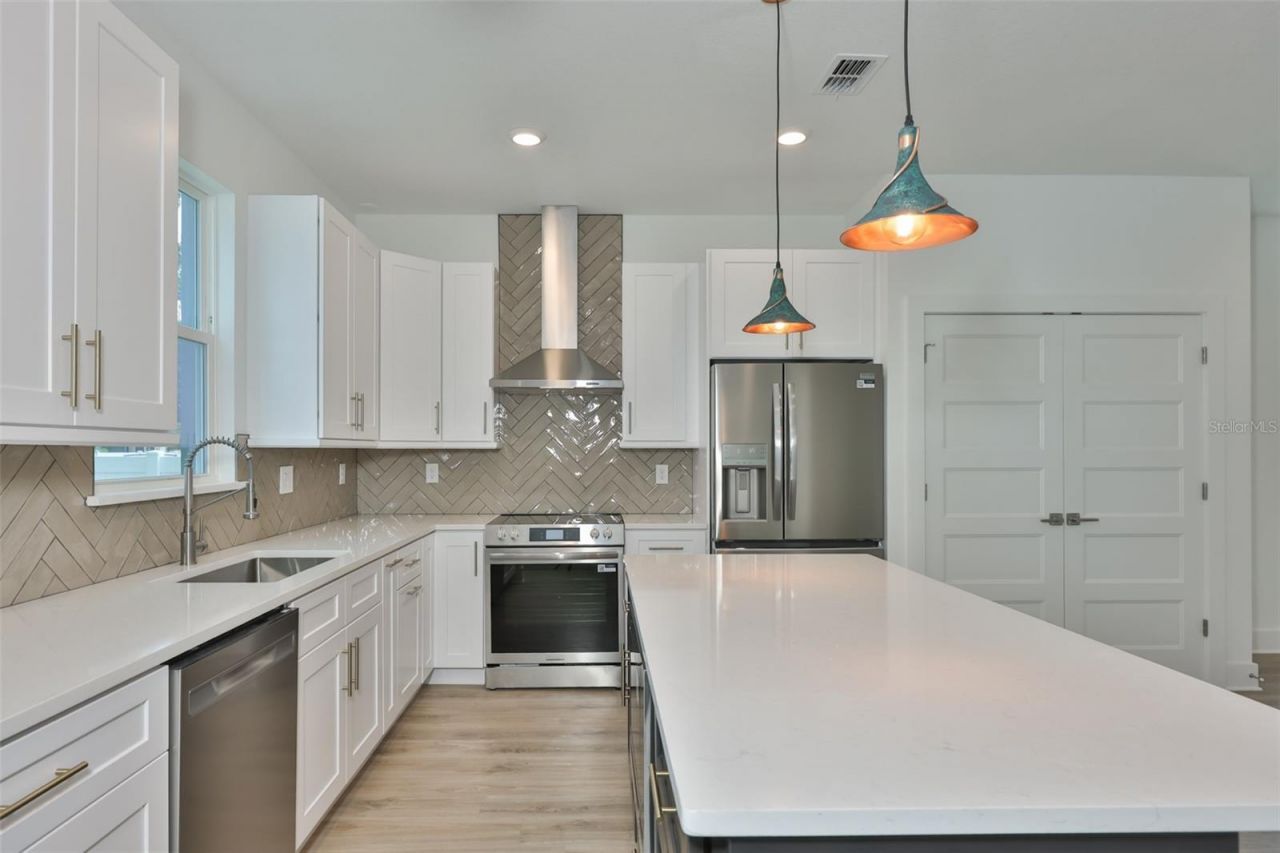 4171 56th Avenue N, Saint Petersburg, FL 33714 Photo