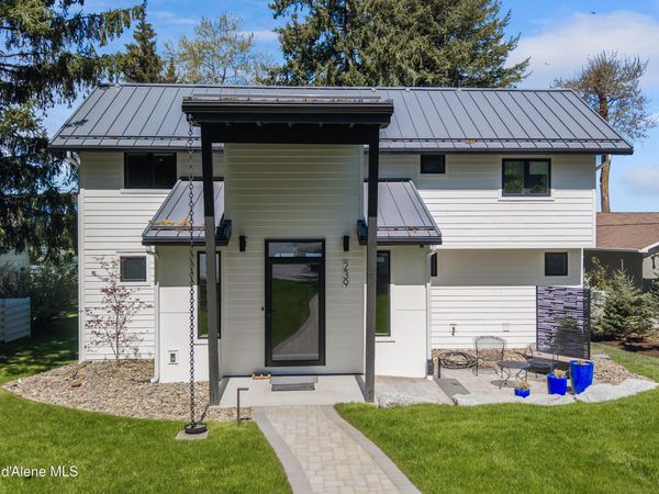 239 Pierce LN , Sagle, ID 83860