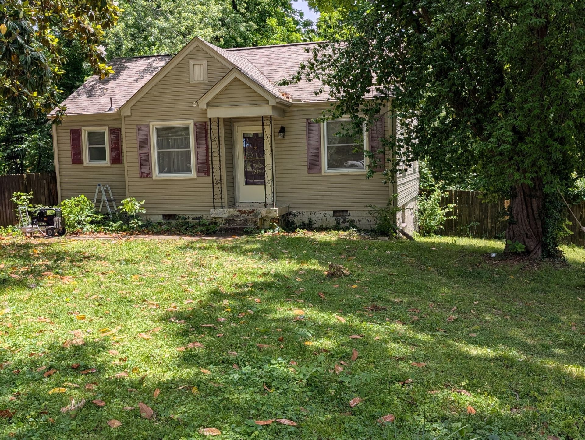 1215 Catina Dr  Nashville, TN 37217