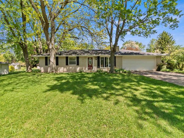 636 W Reade Avenue, Upland, IN 46989