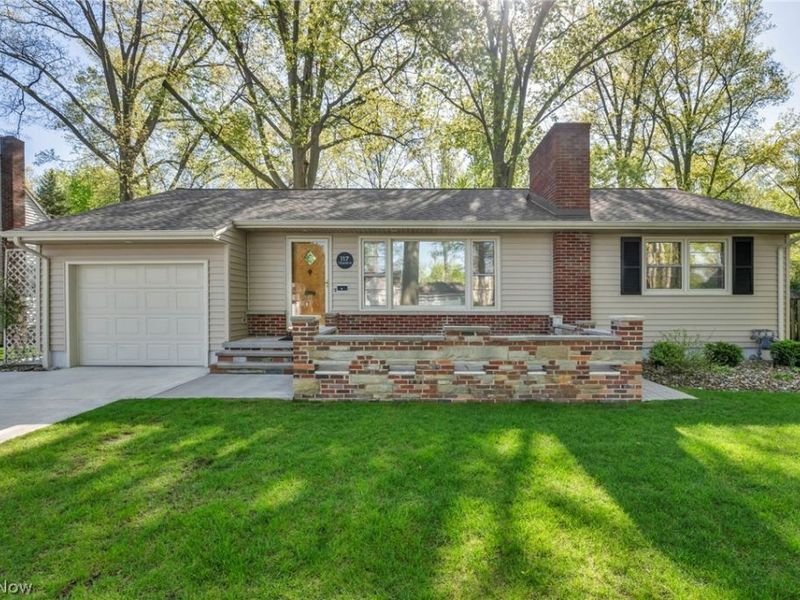 117 Tomahawk Drive, Avon Lake, OH 44012 Photo 2