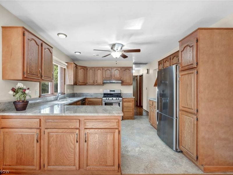 117 Tomahawk Drive, Avon Lake, OH 44012 Photo 7