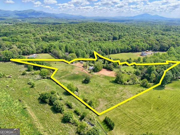 215 Dovie Ray Road, Dahlonega, GA 30533