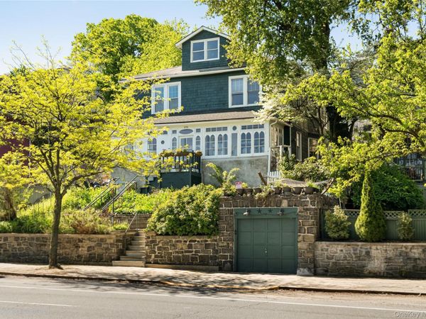 270 Richmond Terrace, Staten Island, NY 10301