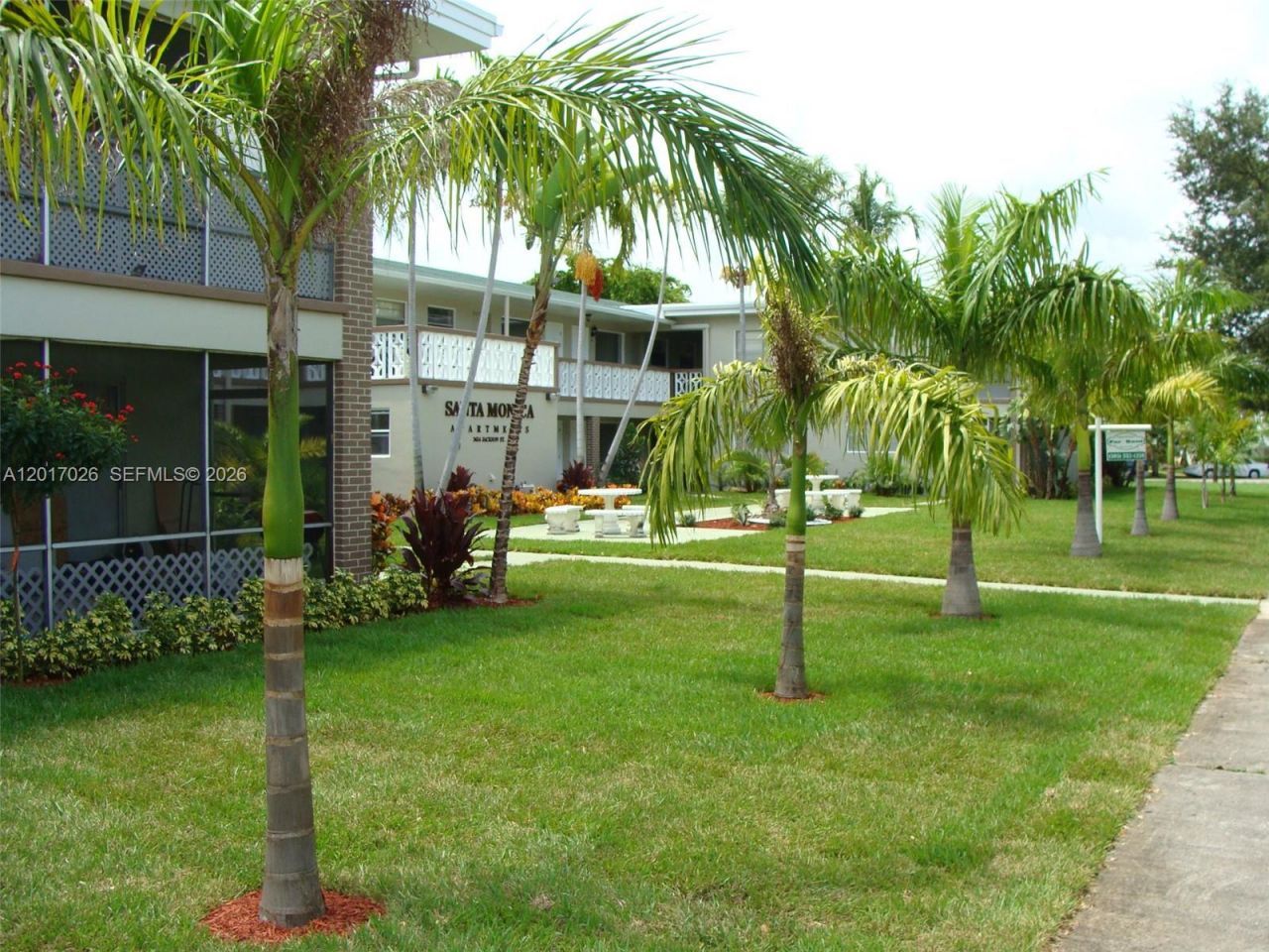 3624 Jackson St , Unit 2, Hollywood, FL 33021 Photo