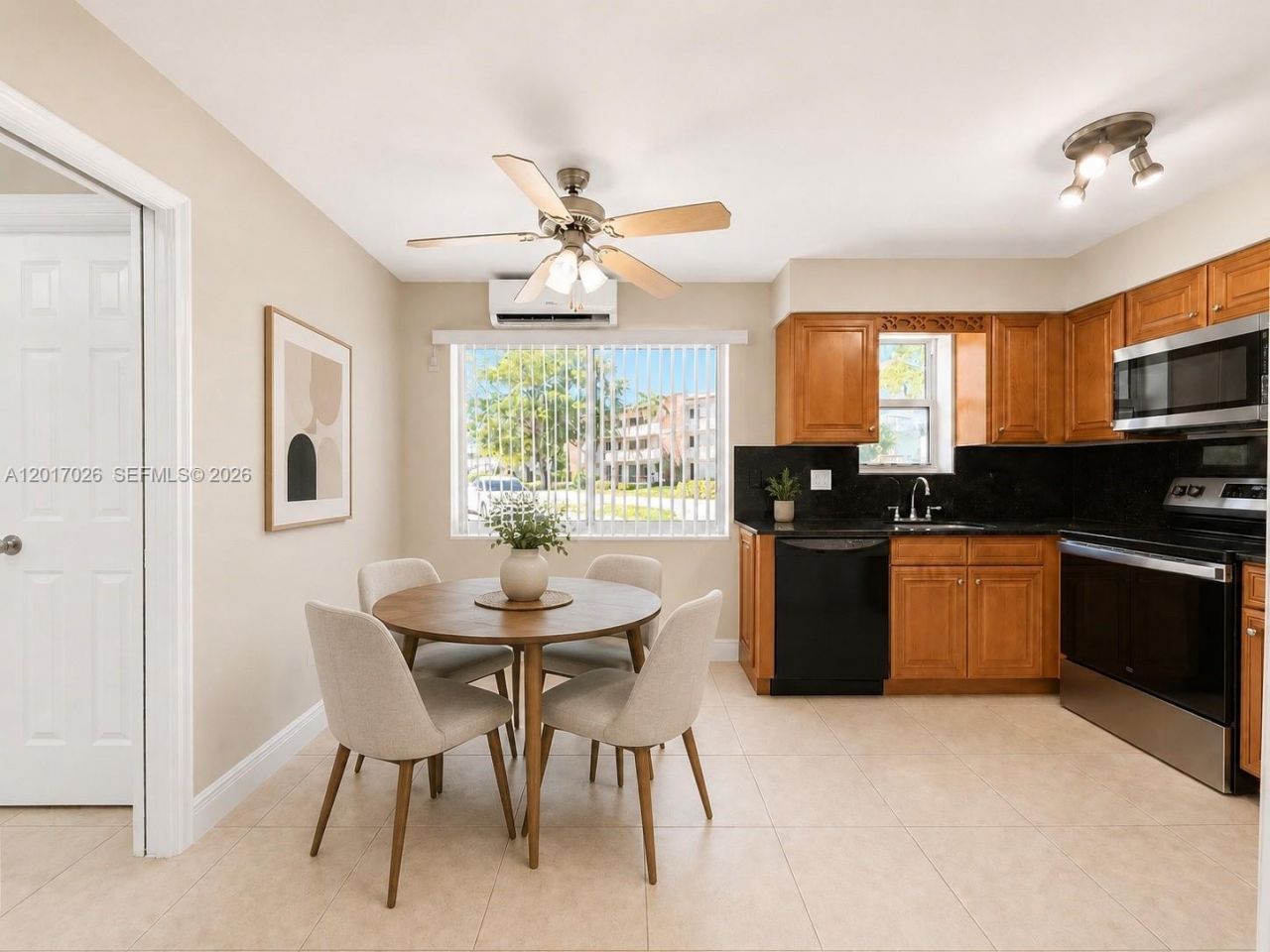 3624 Jackson St , Unit 2, Hollywood, FL 33021 Photo