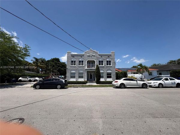 3237 SW 4th St , Unit 6, Miami, FL 33135