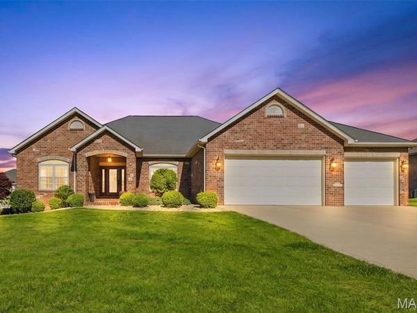 1508 Shadow Ridge, Columbia, IL 62236