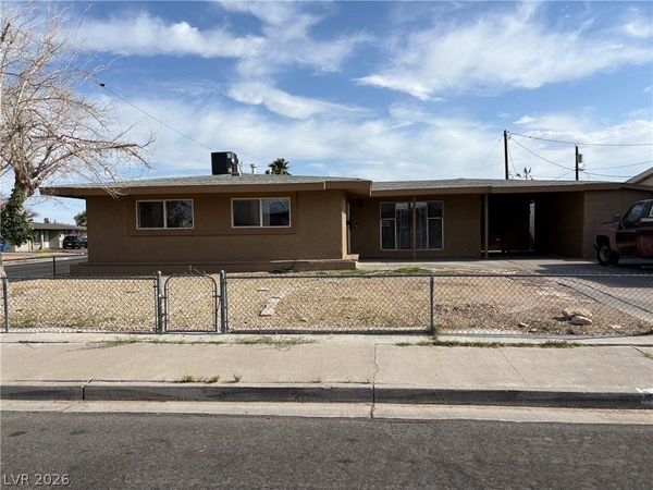 3013 Turquoise Road , Las Vegas, NV 89106