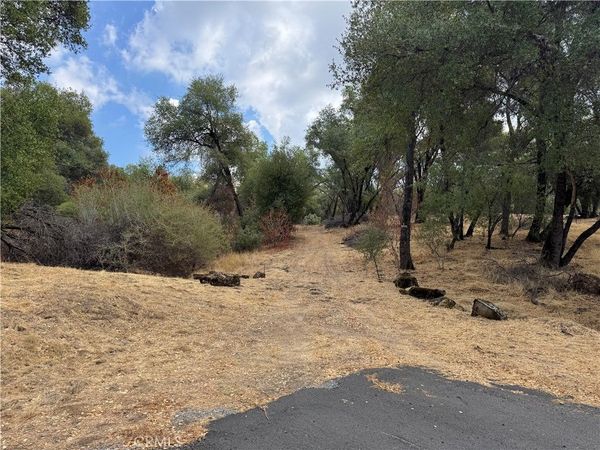 2 AC Summerhill LN, Coarsegold, CA 93614