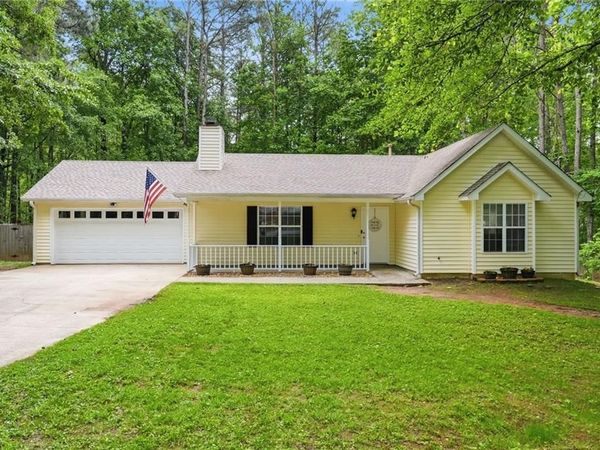 40 Yeager Court, Newnan, GA 30265