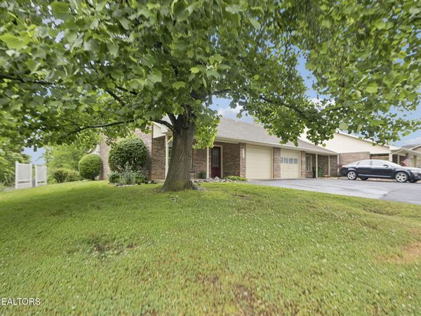 1134 Fielding Drive, Maryville, TN 37804