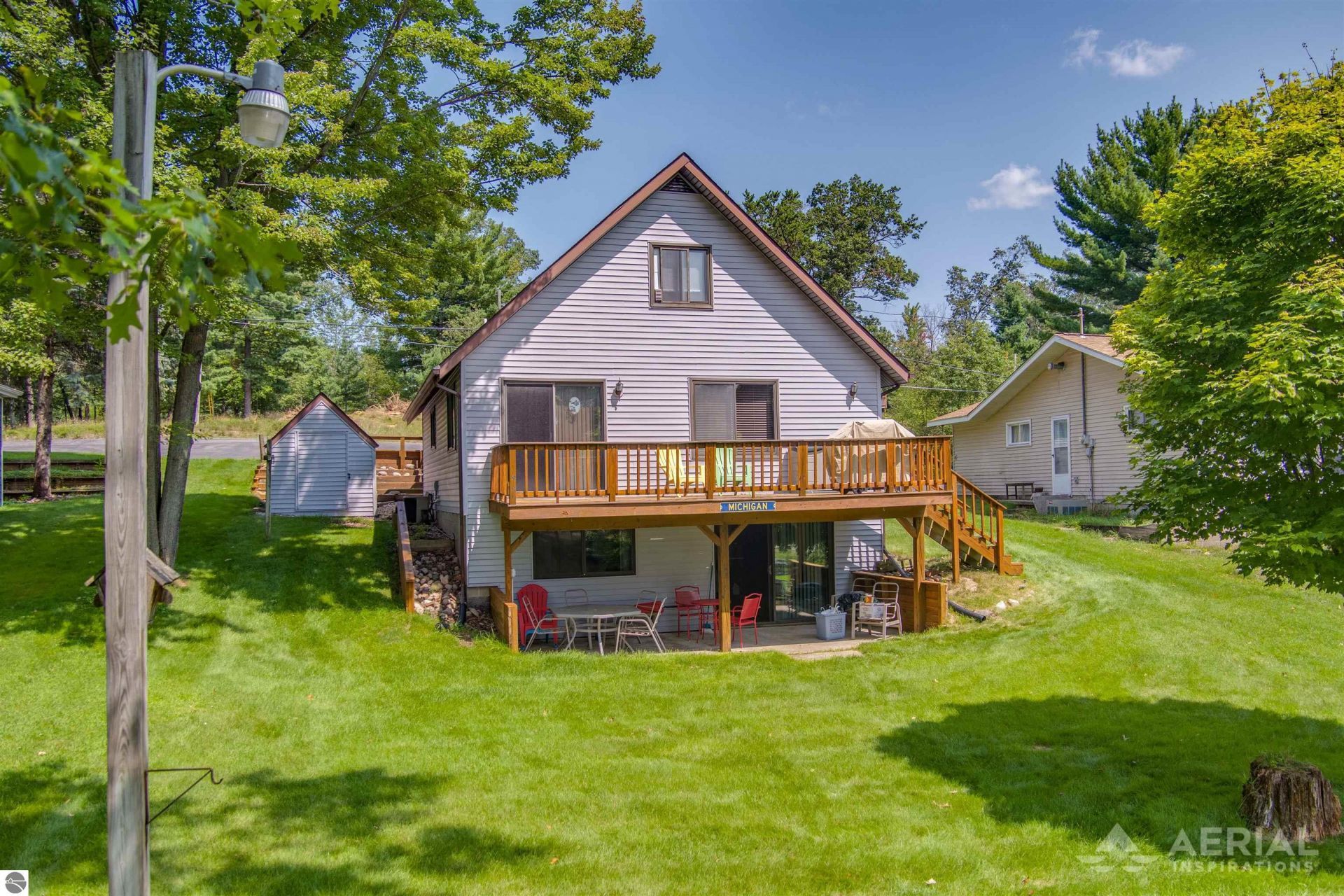 1984 Ogemaw Trail N West Branch, MI 48661