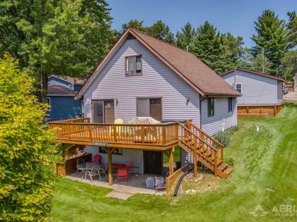 1984 Ogemaw Trail N West Branch, MI 48661