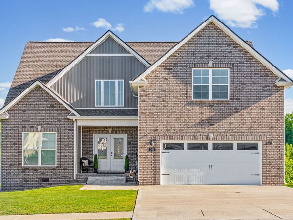 517 Cresthaven Ln , Clarksville, TN 37043