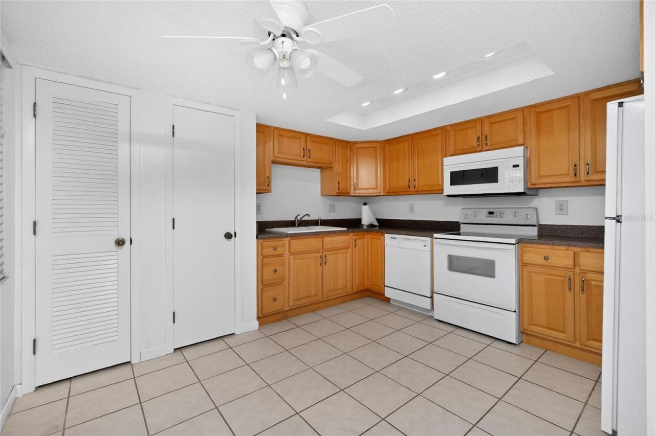 1217 Aqui Esta Drive, Unit 8, Punta Gorda, FL 33950 Photo