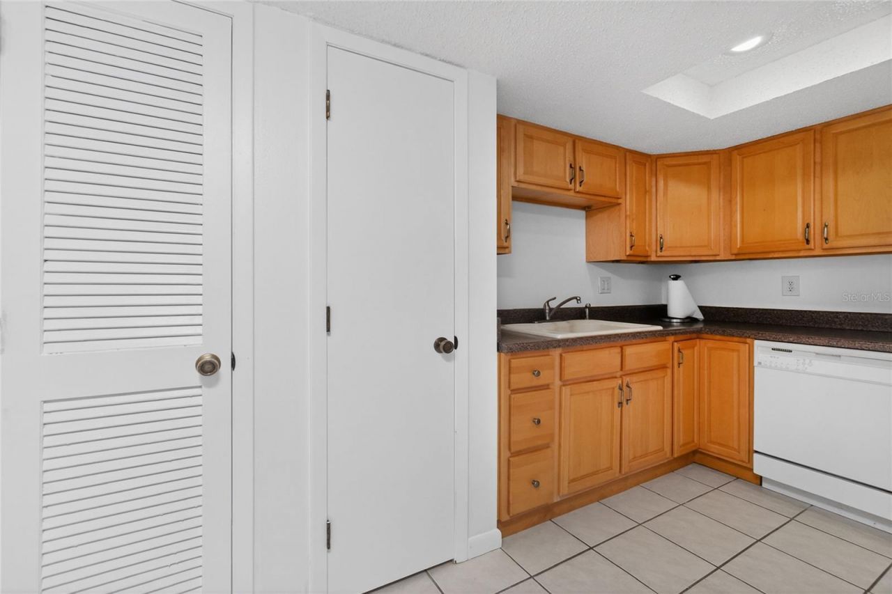 1217 Aqui Esta Drive, Unit 8, Punta Gorda, FL 33950 Photo