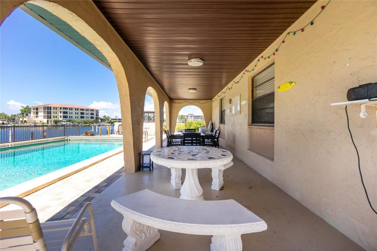 1217 Aqui Esta Drive, Unit 8, Punta Gorda, FL 33950 Photo