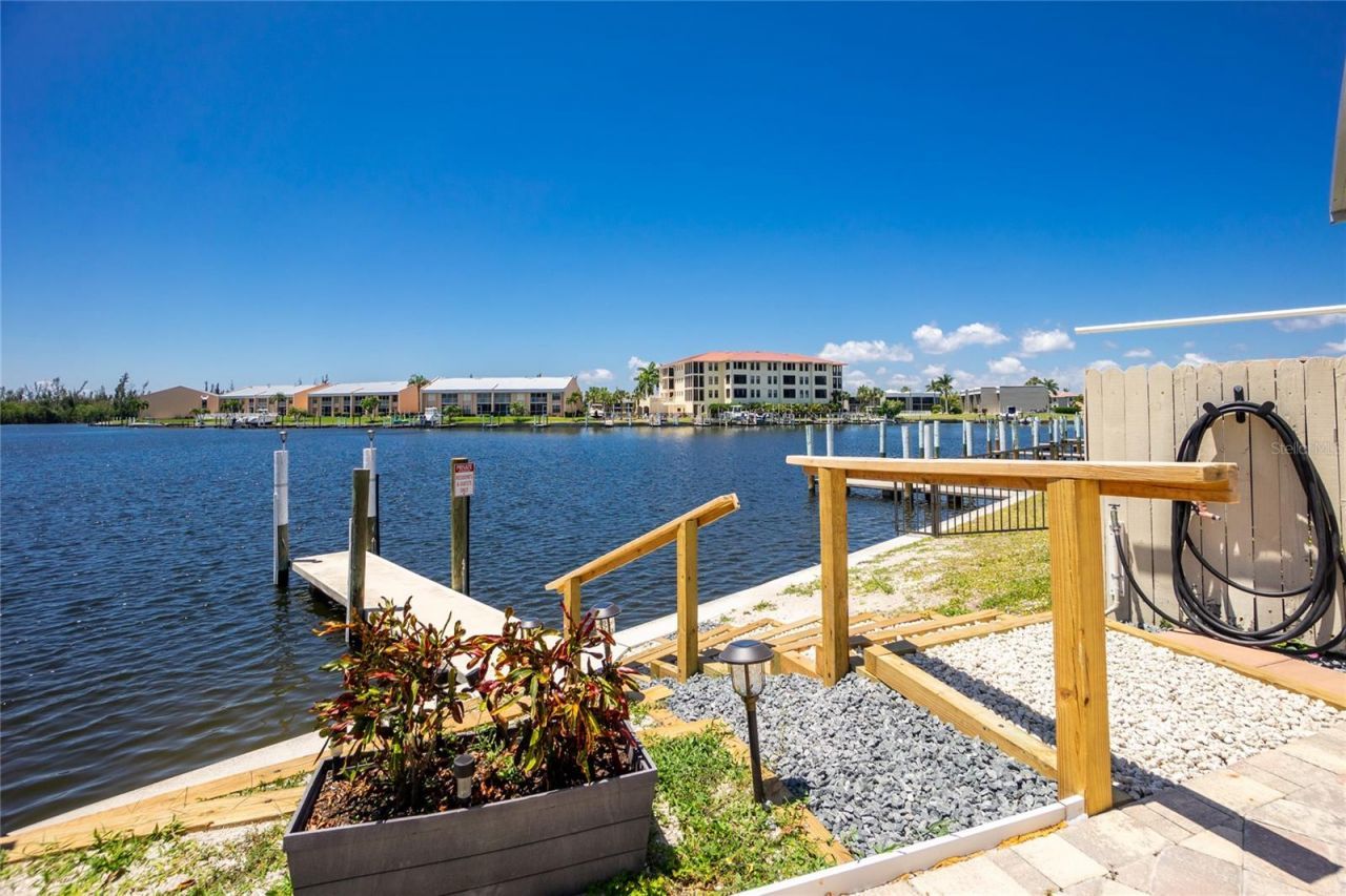 1217 Aqui Esta Drive, Unit 8, Punta Gorda, FL 33950 Photo