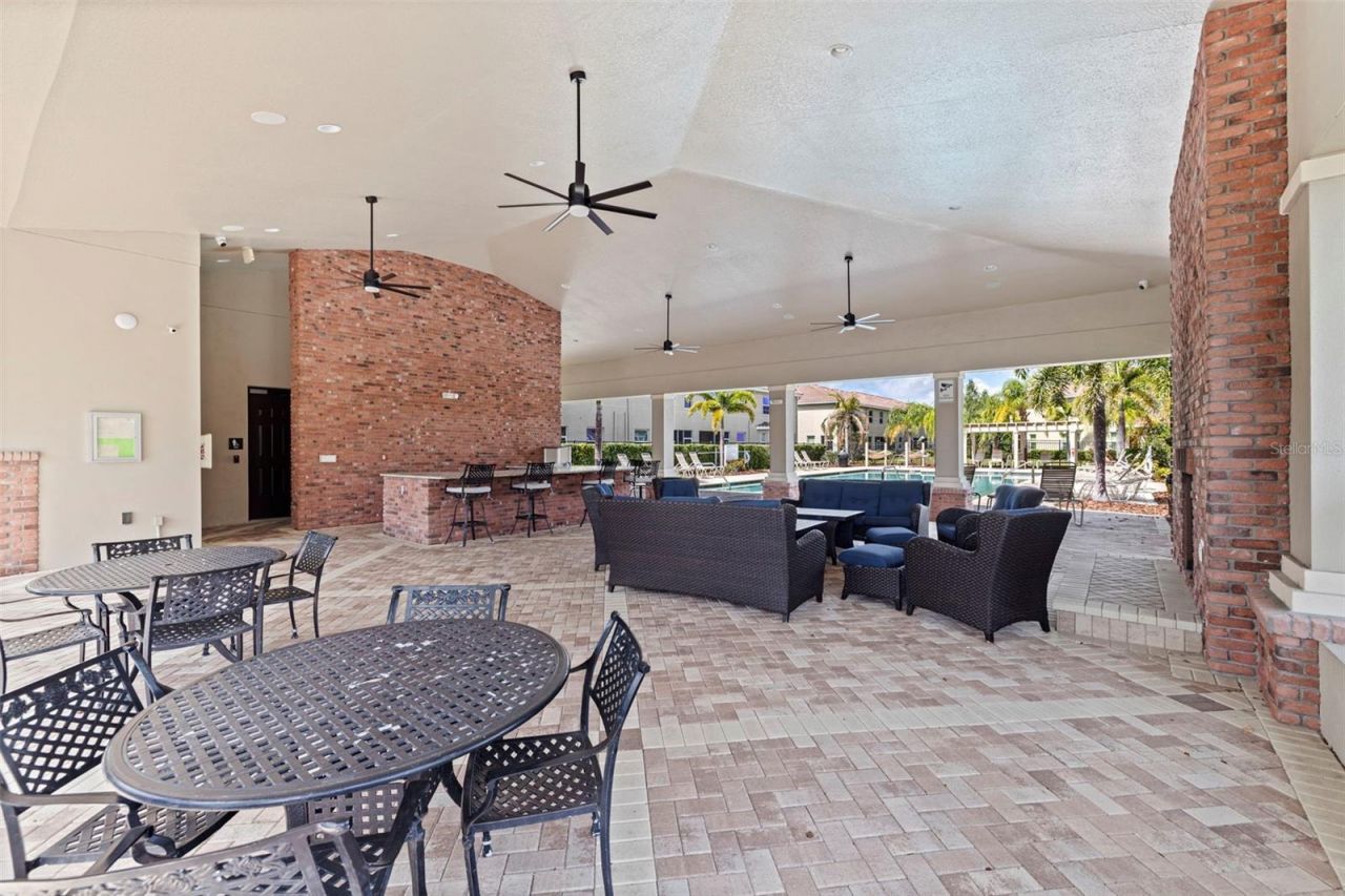 568 53rd Avenue N, Saint Petersburg, FL 33703 Photo