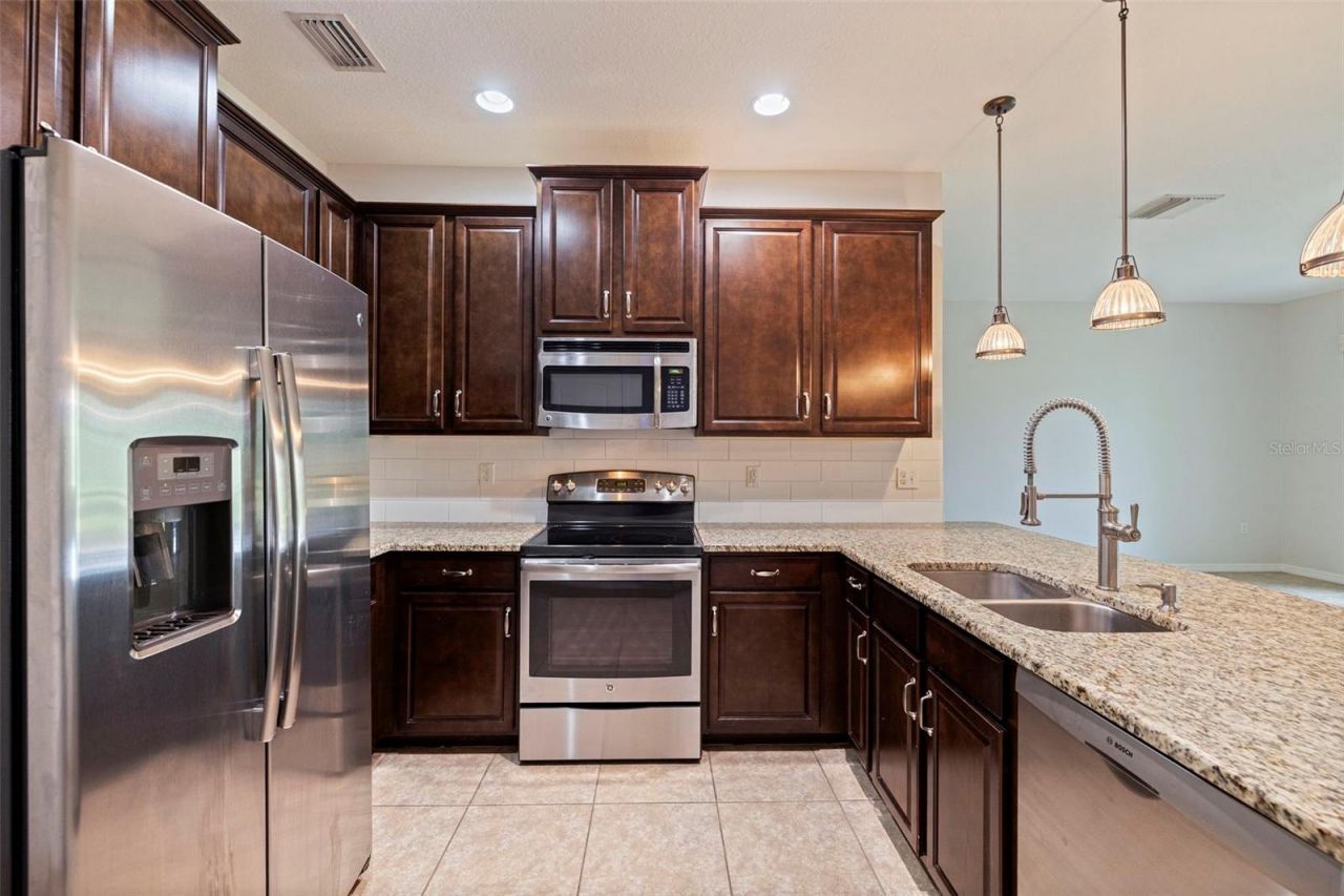 568 53rd Avenue N, Saint Petersburg, FL 33703 Photo