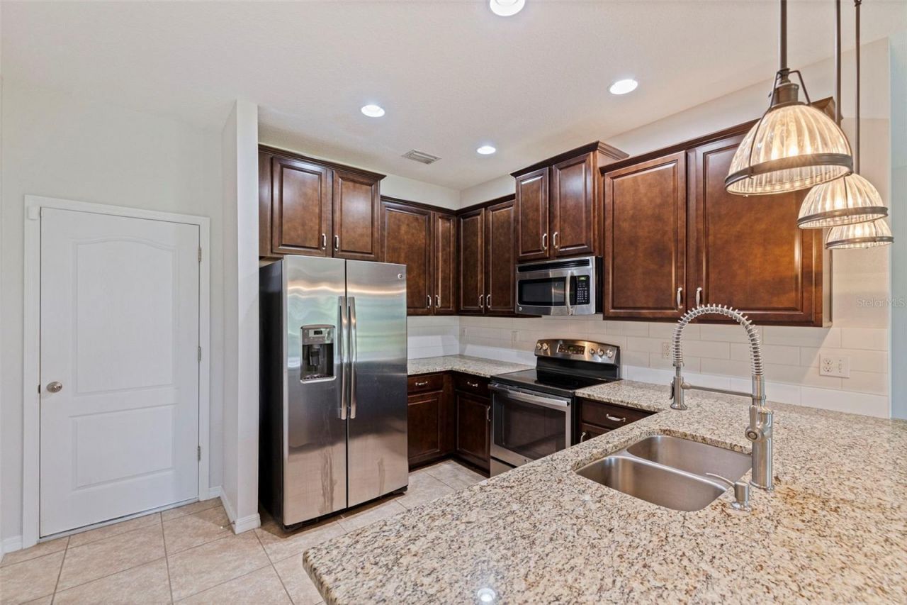 568 53rd Avenue N, Saint Petersburg, FL 33703 Photo