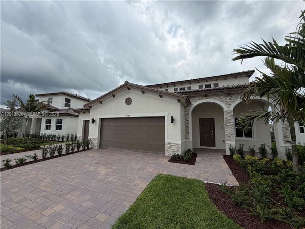 2384 SE 29th Dr, Unit 2384, Homestead, FL 33035