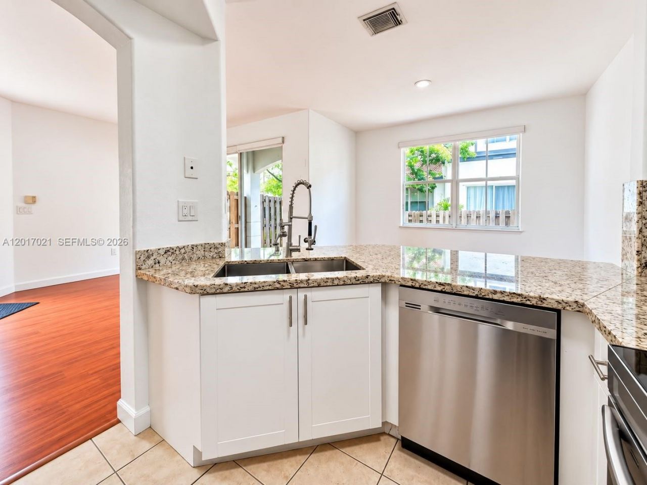 7772 NW 114th Pl, Doral, FL 33178 Photo