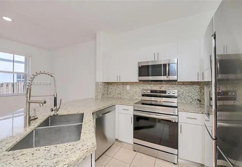 7772 NW 114th Pl, Doral, FL 33178 Photo