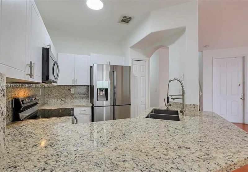 7772 NW 114th Pl, Doral, FL 33178 Photo