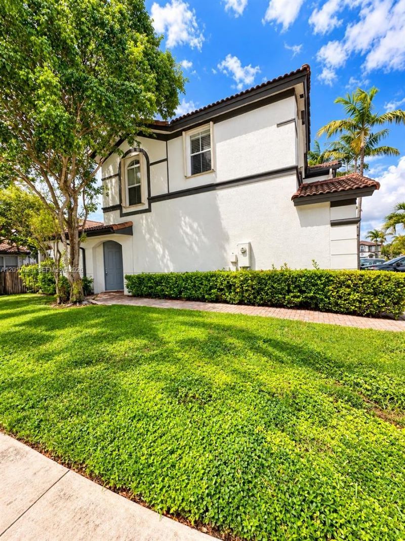 7772 NW 114th Pl, Doral, FL 33178 Photo