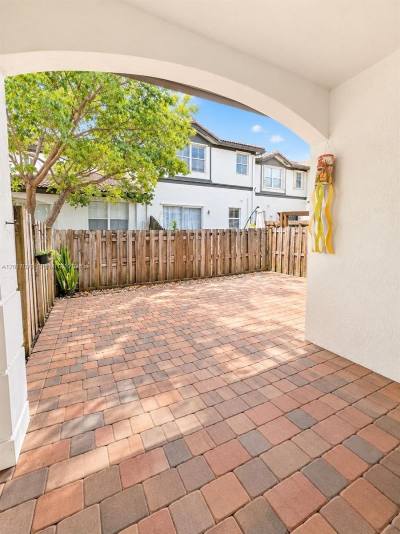 7772 NW 114th Pl, Doral, FL 33178 Photo