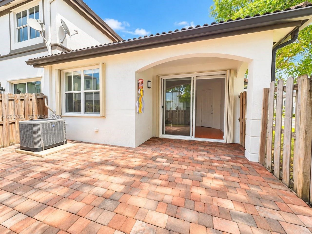 7772 NW 114th Pl, Doral, FL 33178 Photo