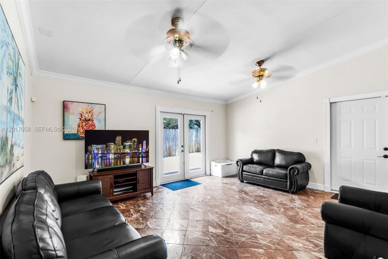 11307 SW 74th Ter, Miami, FL 33173 Photo