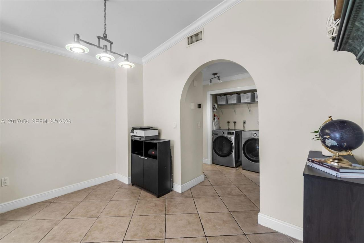 11307 SW 74th Ter, Miami, FL 33173 Photo