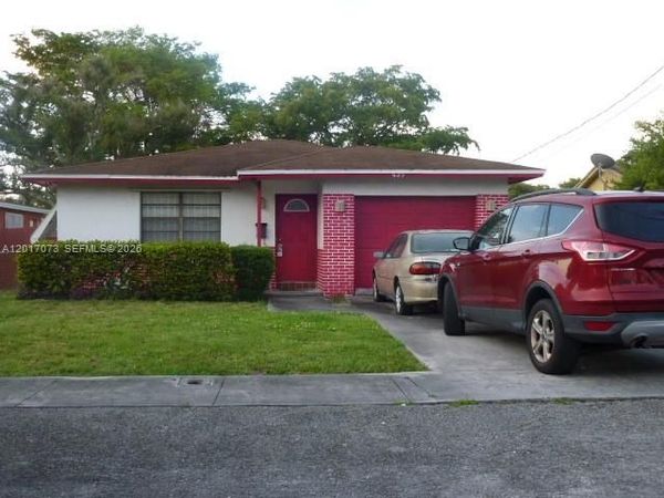 625 NW 9th Ct, Hallandale Beach, FL 33009