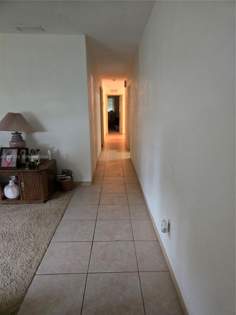 625 NW 9th Ct, Hallandale Beach, FL 33009 Photo