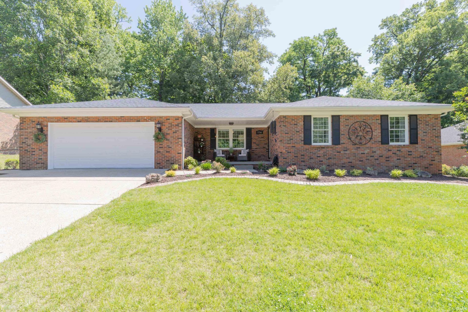 5766 Spring Corner Road, Newburgh, IN 47630 Main Photo