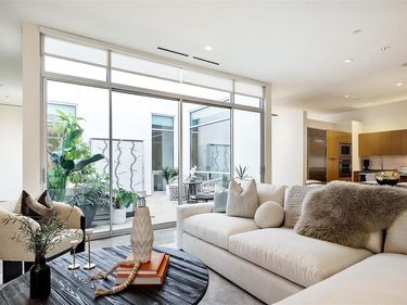 3740 Holland Avenue, Unit 3B, Dallas, TX 75219